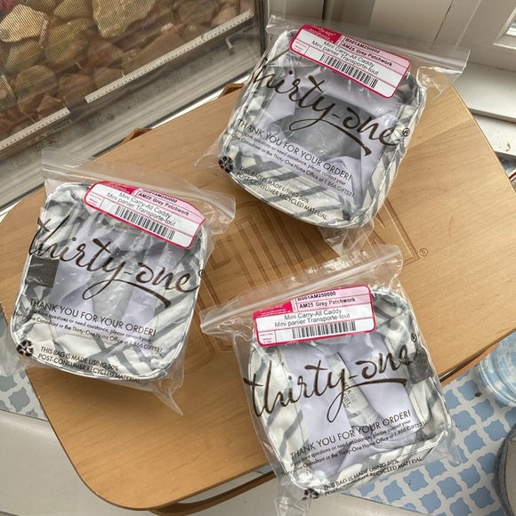 Thirty One Gifts Mini Carry All Caddy - Set of 3 - Display Set - Picture 9 of 9